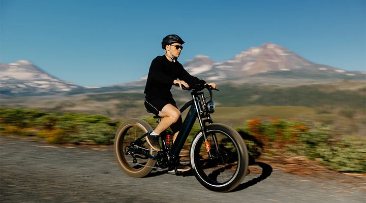 A man riding the Kingbull Rover 2.0 ebike on the trail